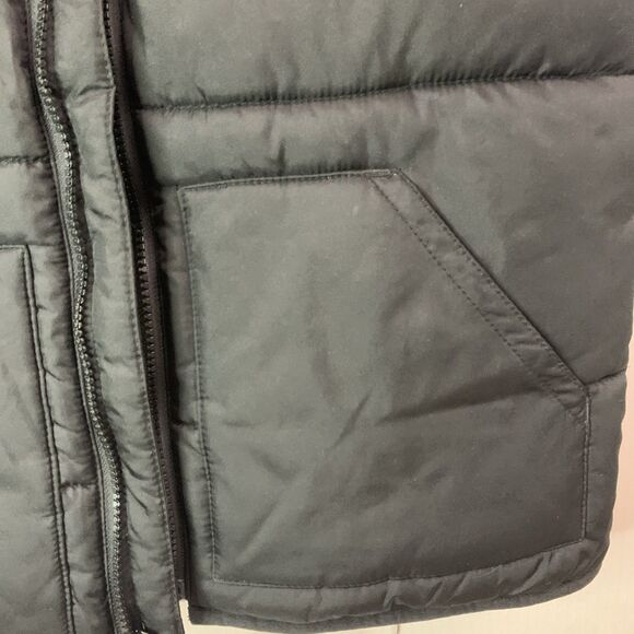 Old Navy Kids Unisex Black Puffer Vest Fleece Lining Size 6-7 - Picture 2 of 8